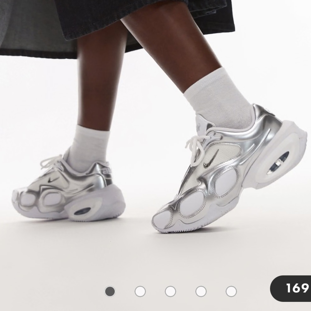 Nike Women’s White and Silver Sneakers- Nike Air Max Muse